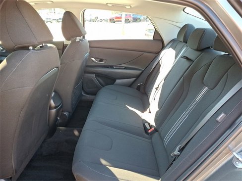 Certified 2025 Hyundai Elantra SEL image 10