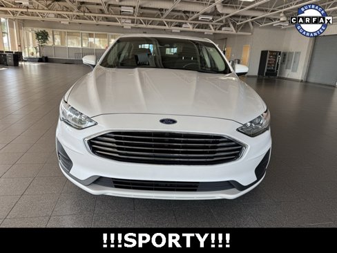 Used 2020 Ford Fusion SE image 3