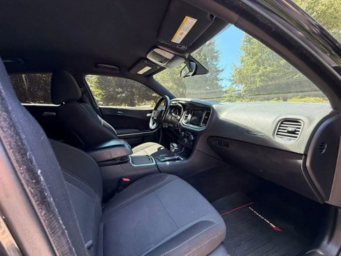 Used 2016 Dodge Charger R/T image 16