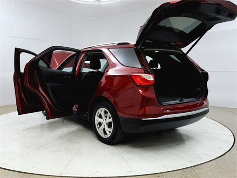 Used 2018 Chevrolet Equinox Premier image 11