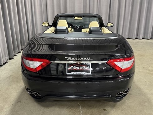 Used 2011 Maserati GranTurismo Convertible image 11