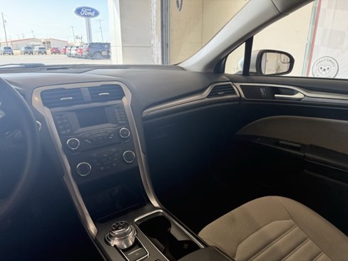 Used 2017 Ford Fusion S image 18
