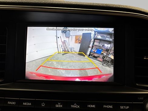 Used 2020 Hyundai Elantra SEL image 19