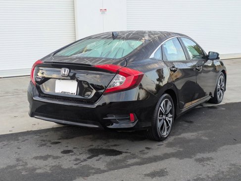 Used 2017 Honda Civic EX-T image 5