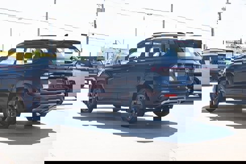 New 2025 Volkswagen Taos S image 4