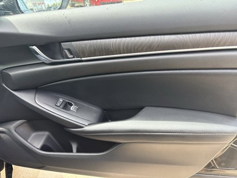 Used 2022 Honda Accord EX-L image 13