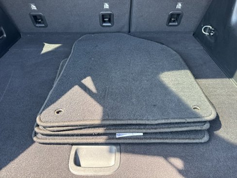 Used 2021 Jeep Cherokee Latitude Plus image 23