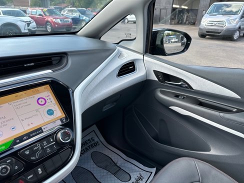 Used 2017 Chevrolet Bolt Premier image 30
