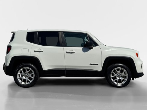 Used 2023 Jeep Renegade Latitude image 6