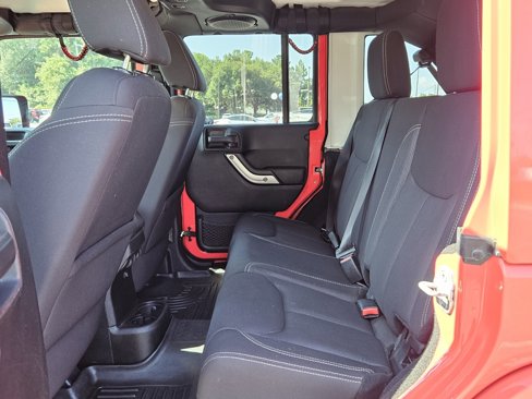 Used 2013 Jeep Wrangler Unlimited Sahara w/ Trailer Tow Group image 4