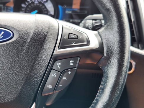 Used 2023 Ford Edge SEL image 18