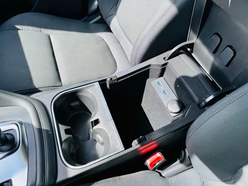 Used 2019 Jaguar E-PACE image 19