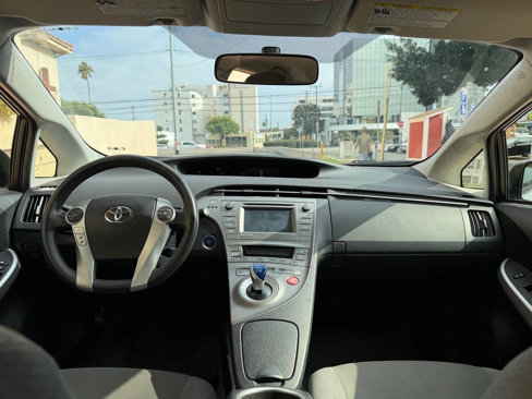 Used 2014 Toyota Prius One image 12