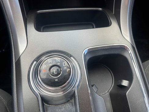 Used 2017 Ford Fusion SE image 17