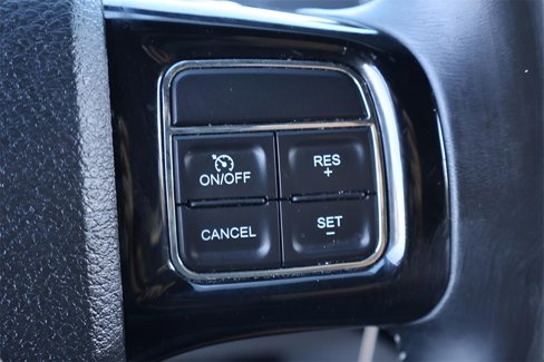 Used 2017 Dodge Grand Caravan SXT image 24