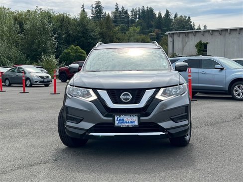 Used 2019 Nissan Rogue SV w/ Premium Package image 2