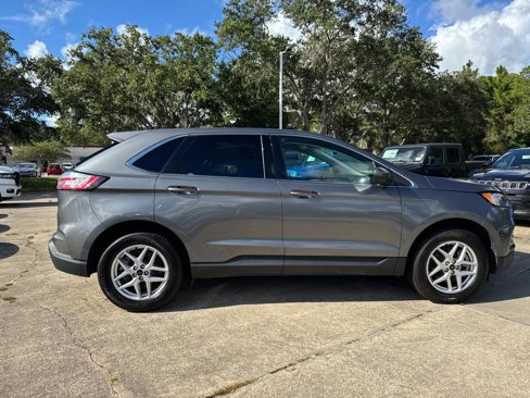 Used 2024 Ford Edge SEL image 2