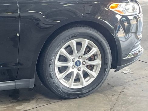 Used 2016 Ford Fusion S image 32