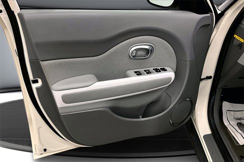 Used 2018 Kia Soul EV image 19