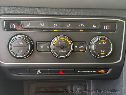 Used 2021 Volkswagen Atlas SE image 39