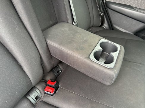 Used 2023 Nissan Rogue S image 41
