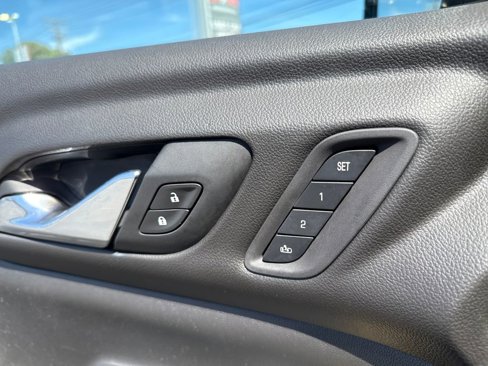 Used 2019 GMC Acadia Denali image 16