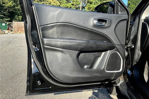 Used 2019 Jeep Compass Altitude image 20