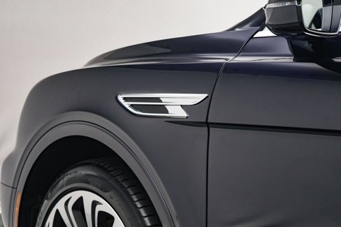 Used 2023 Bentley Bentayga image 35