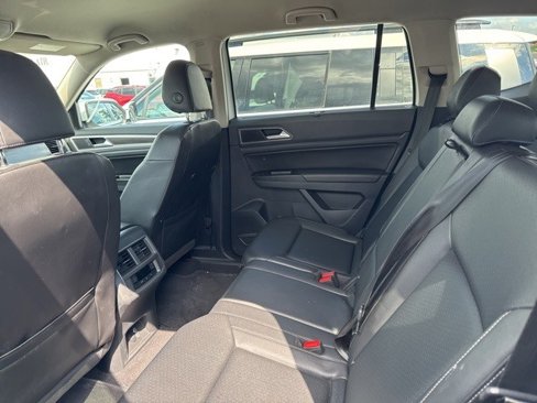 Used 2019 Volkswagen Atlas SE w/ Towing Package image 13