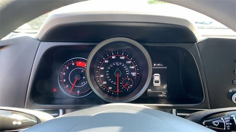 Used 2023 Hyundai Elantra SEL w/ Winter Weather Package image 13