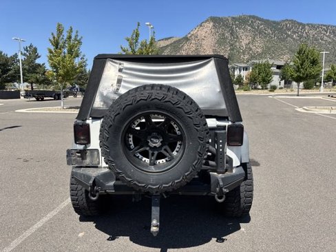 Used 2007 Jeep Wrangler X image 4