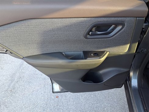 Certified 2021 Nissan Rogue S image 11
