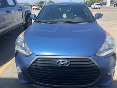 Used 2016 Hyundai Veloster Rally Edition image 2