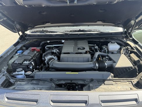 New 2025 Nissan Frontier SV w/ Tailgate Accent Package image 34