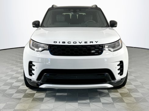 Certified 2025 Land Rover Discovery Dynamic SE image 2