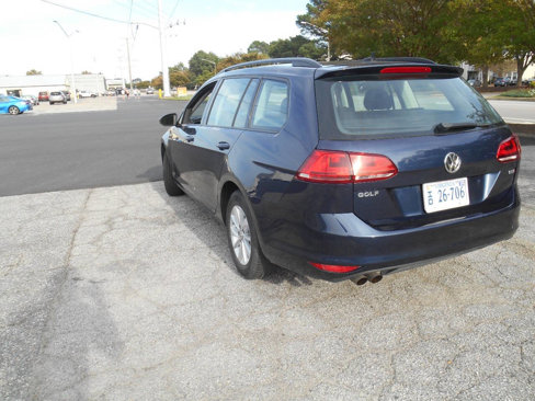 Used 2016 Volkswagen Golf S image 12