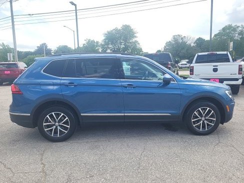 Used 2020 Volkswagen Tiguan SE image 18