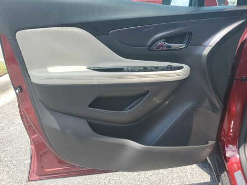 Used 2022 Buick Encore Preferred w/ Safety Package image 15