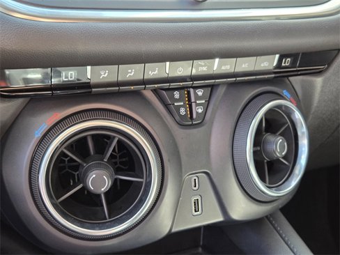 Used 2022 Chevrolet Blazer LT image 21
