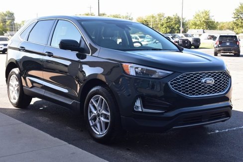 Used 2023 Ford Edge SEL w/ Convenience Package image 7