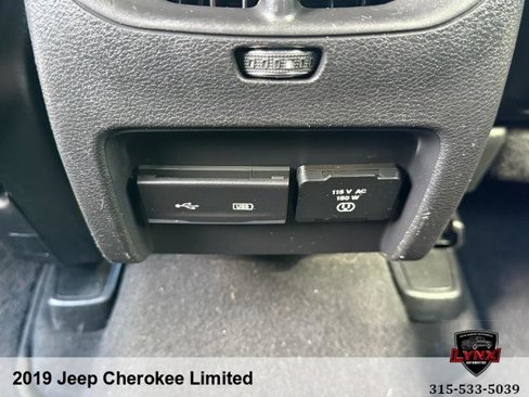 Used 2019 Jeep Cherokee Limited w/ Technology Group image 37