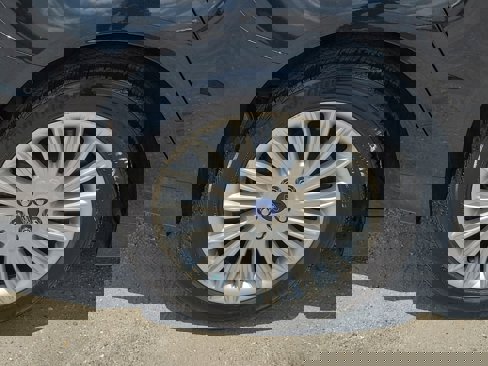 Used 2014 Ford Fusion SE w/ Equipment Group 502A image 19