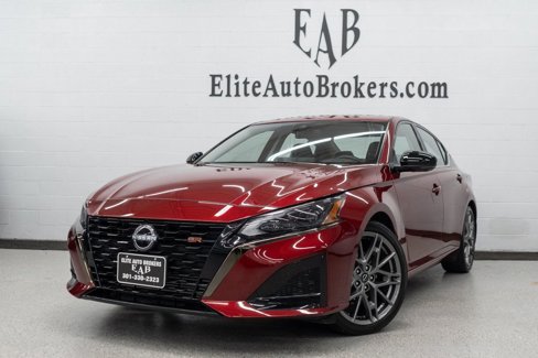 Used 2023 Nissan Altima 2.0 SR image 1