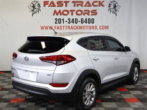 Used 2018 Hyundai Tucson SE image 6