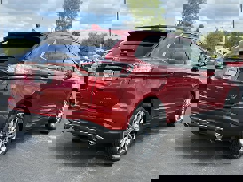 Used 2018 Ford Edge Titanium w/ Equipment Group 301A image 4