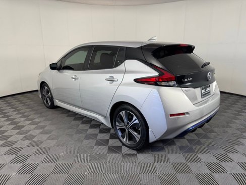 Used 2022 Nissan Leaf SV image 9