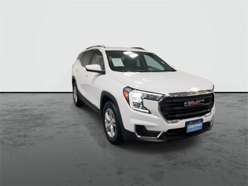 Certified 2024 GMC Terrain SLE w/ Driver Convenience Package image 3