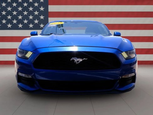 Used 2017 Ford Mustang Coupe image 9