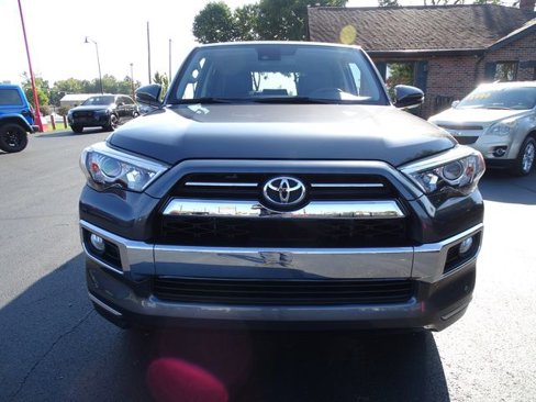 Used 2020 Toyota 4Runner Limited image 3