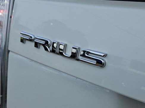 Used 2015 Toyota Prius Three image 27